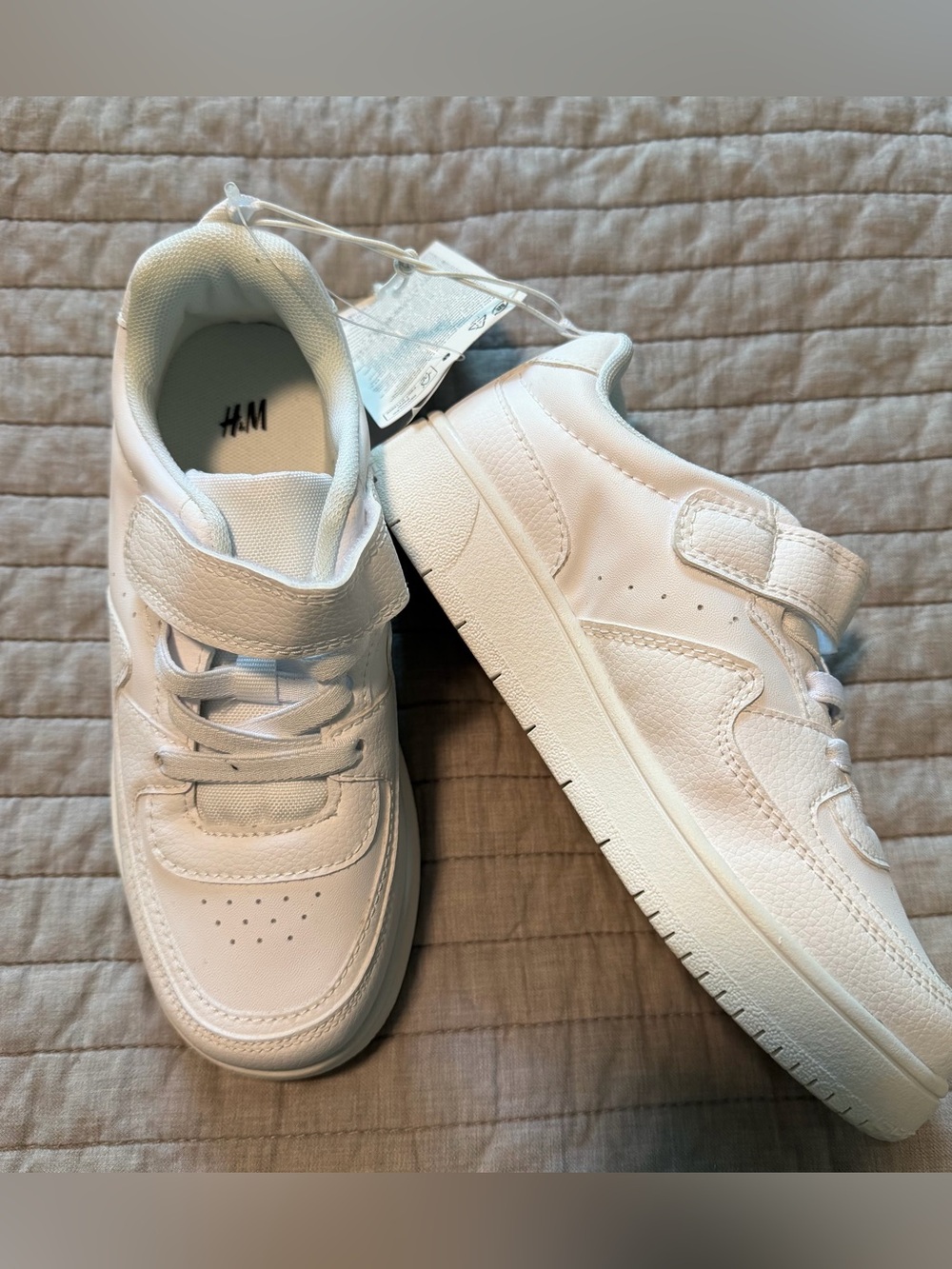 NWT H&M White Velcro Closure Low-Top Sneakers